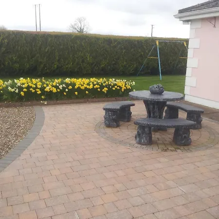 Tir Na Nog 4* Cashel (Tipperary)